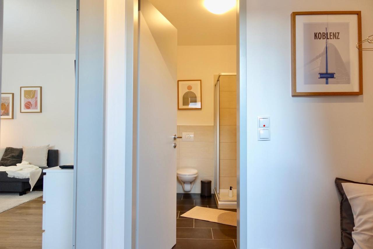 Neu - Gemuetliches Und Modernes Apartment Mit Stellplatz Koblenz  Buitenkant foto