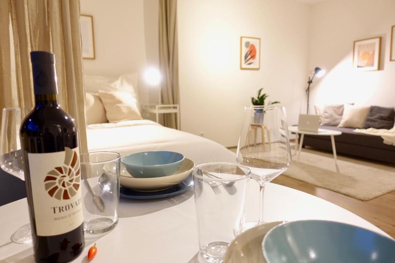 Neu - Gemuetliches Und Modernes Apartment Mit Stellplatz Koblenz  Buitenkant foto